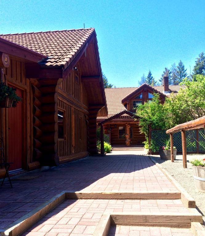 Hitching Post Resort Kelowna Eksteriør bilde